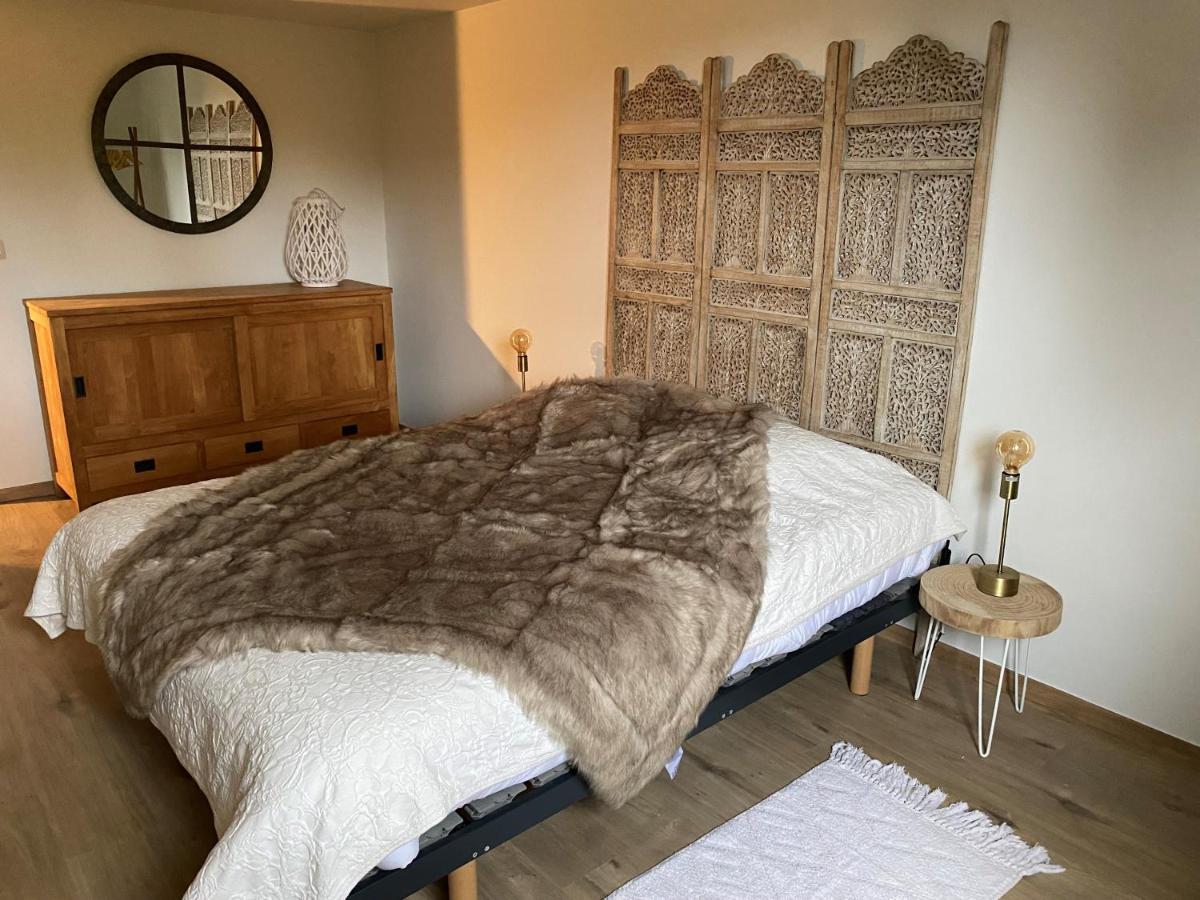 Le Logis Des Chenes, Superbe Bungalow Dans Quartier Residentiel Proche De Namur Wépion Extérieur photo