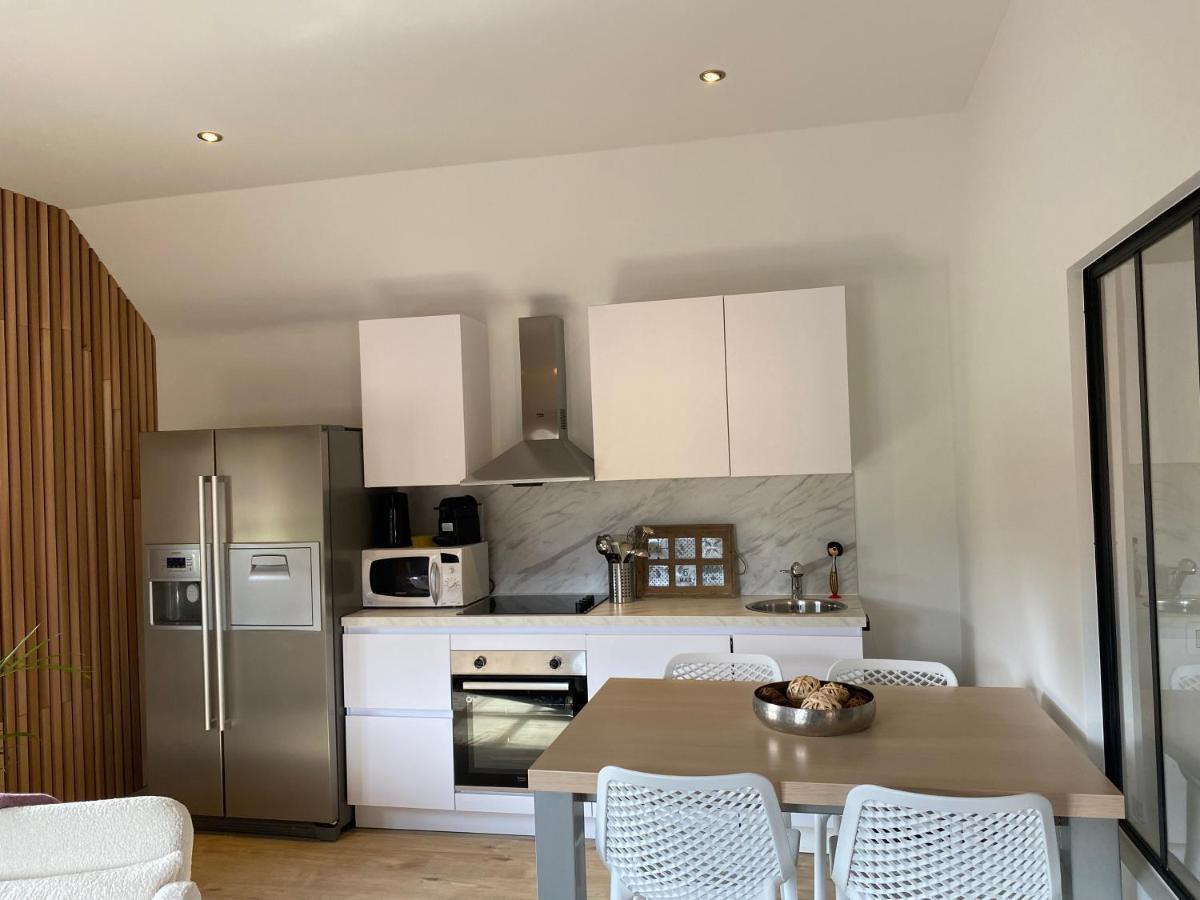 Le Logis Des Chenes, Superbe Bungalow Dans Quartier Residentiel Proche De Namur Wépion Extérieur photo